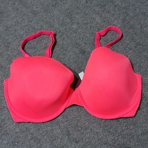 VS Pink bra